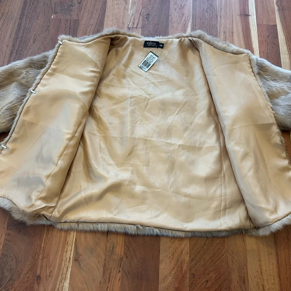 cara Faux Fur Jacket in Light Taupe - Picture 5 of 9